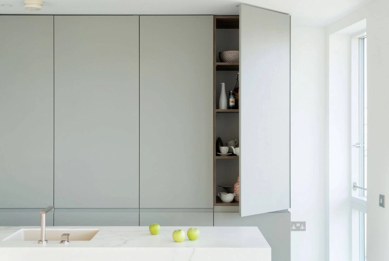 floor to ceiling kitchen cabinets
